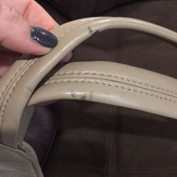 SALE❗️BOHO CHIC TASSELED LEATHER BAG/TOTE - Picture 16 of 16